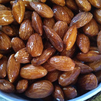 Ragam Camilan Almond Panggang Madu yang Lezat dan Gurih