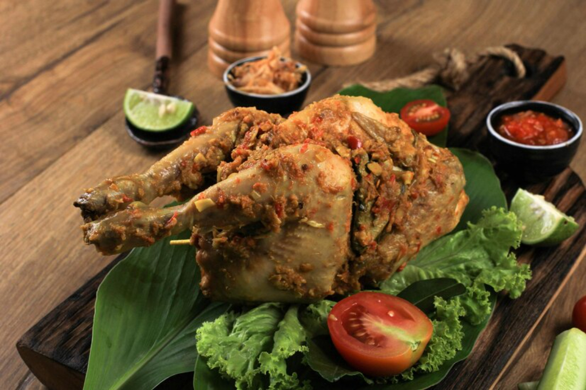 Mengenal Ayam Betutu Kuah: Hidangan Tradisional Bali yang Lezat