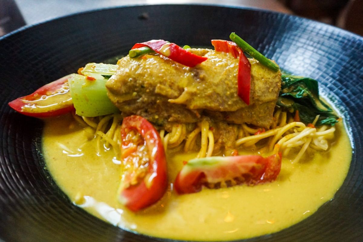 Mengenal Lezatnya Makanan Bebek Kuah Kuning yang Menggoda