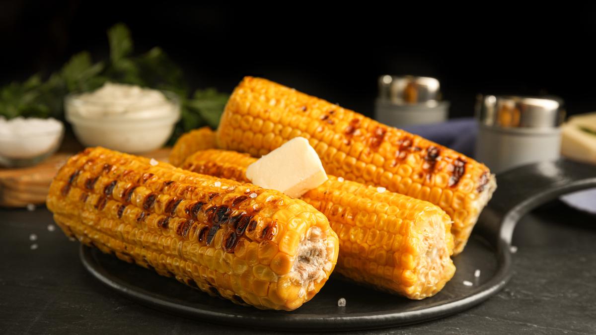 Mengenal Lezatnya Makanan Jagung Bakar Mentega yang Menggoda