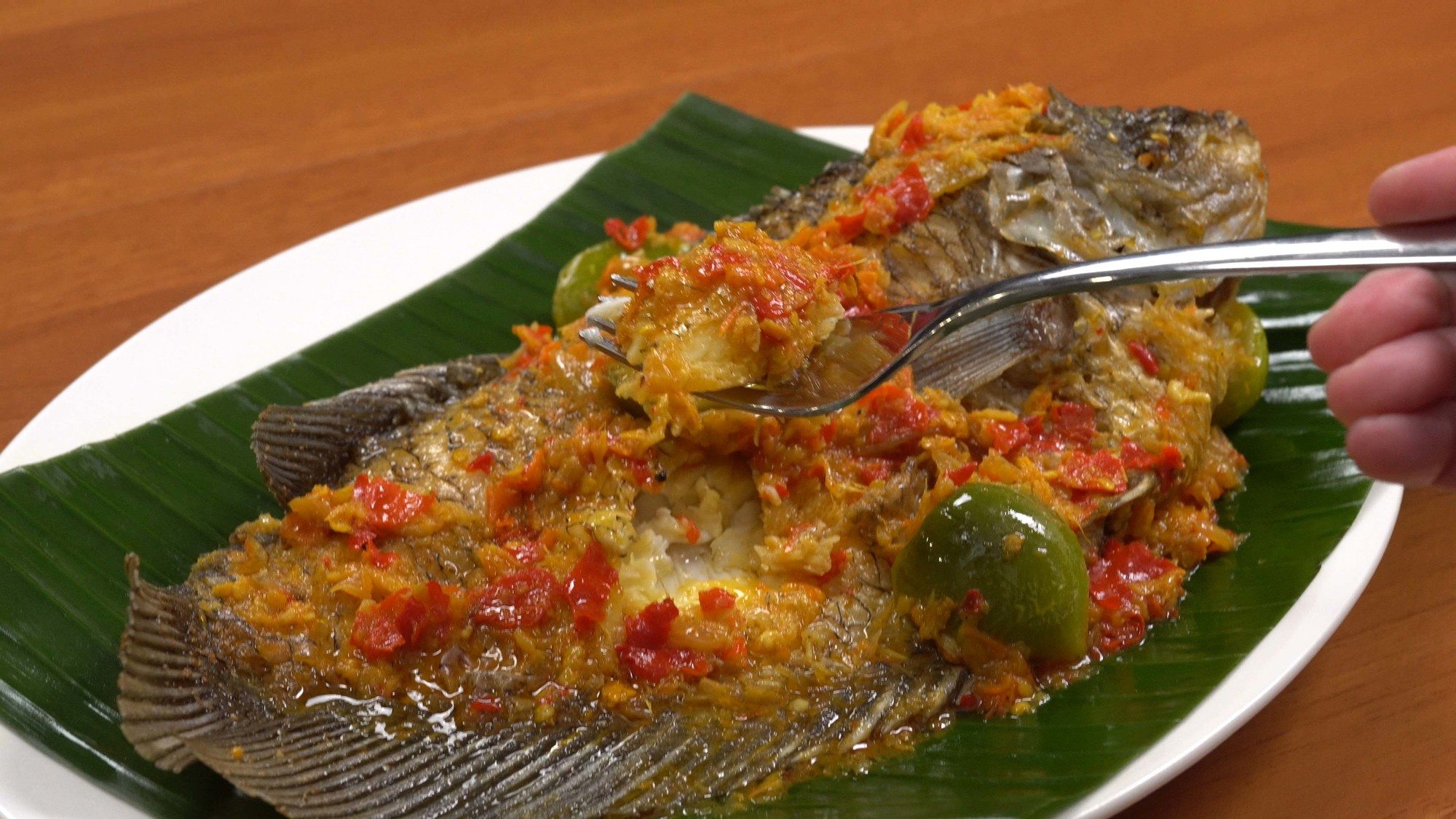 Mengenal Lezatnya Makanan Pecak Ikan, Cita Rasa Tradisional Indonesia