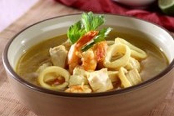Mengenal Lezatnya Soto Seafood, Sajian Segar dari Laut