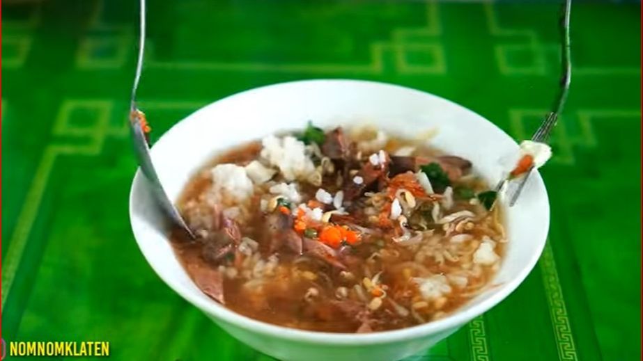 Nikmatnya Makanan Bebek Kuah Soto yang Menggugah Selera