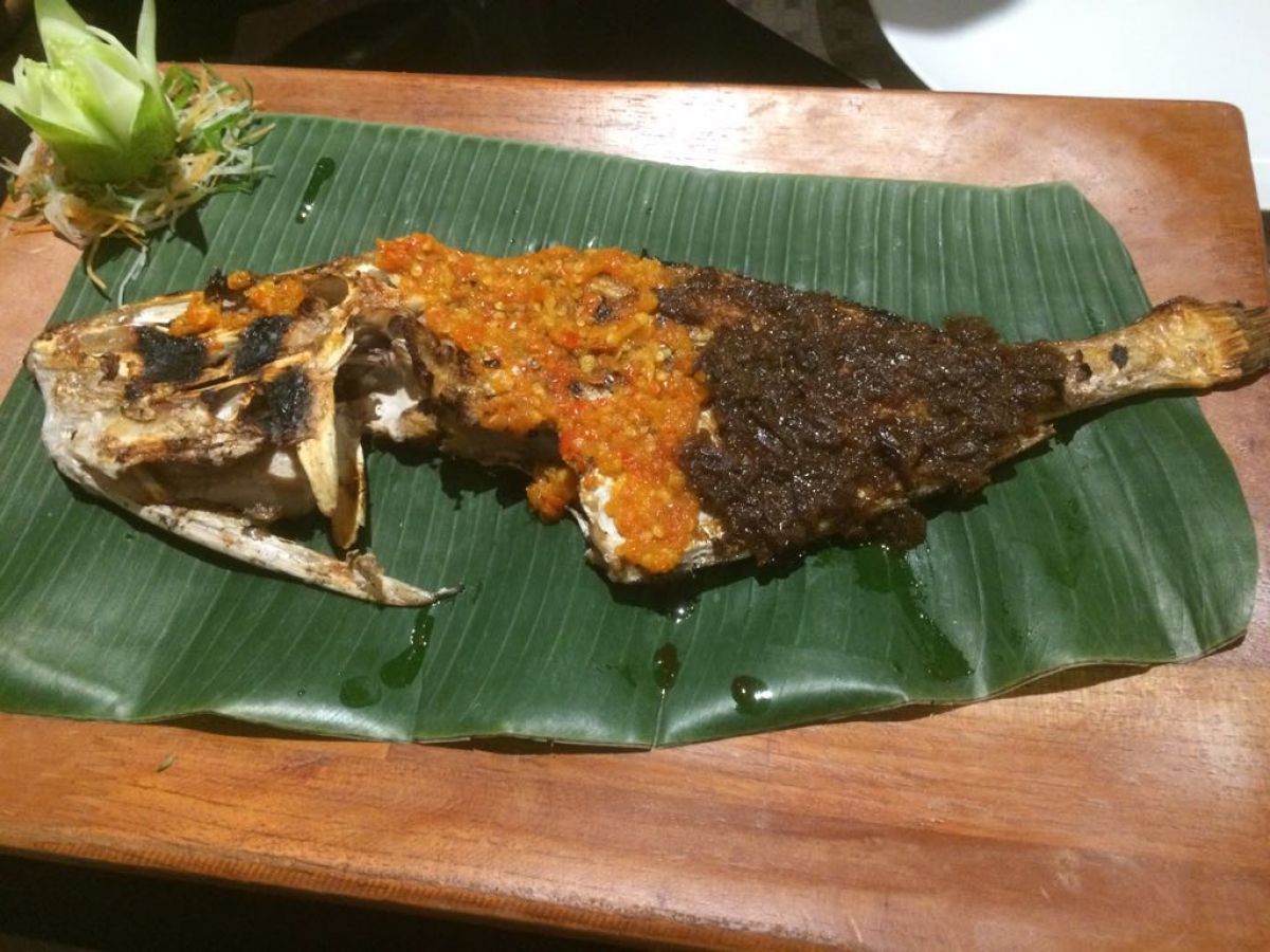 Makanan Ikan Bakar Makassar: Lezat dan Otentik dari Sulawesi