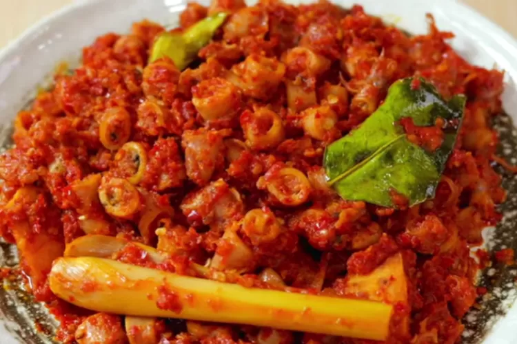 Mengenal Lezatnya Makanan Sambal Cumi yang Menggoda Selera