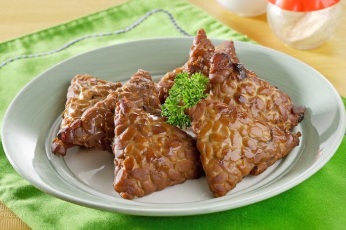 Mengenal Makanan Tempe Botol: Camilan Tradisional yang Lezat