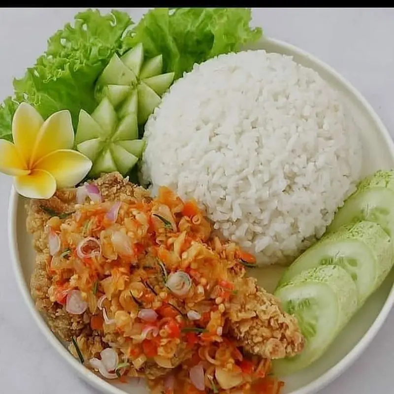 Makanan Ayam Geprek Telur: Sajian Lezat dan Menggugah Selera