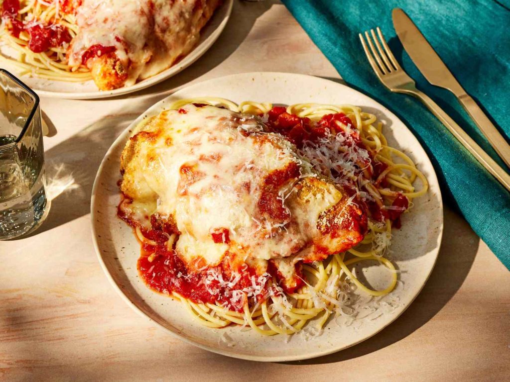 Makanan Chicken Parmesan: Hidangan Lezat dan Menggugah Selera