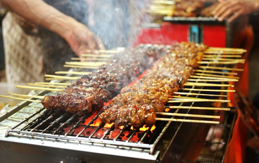 Mengenal Keunikan Makanan Sate Sapi Lombok yang Lezat