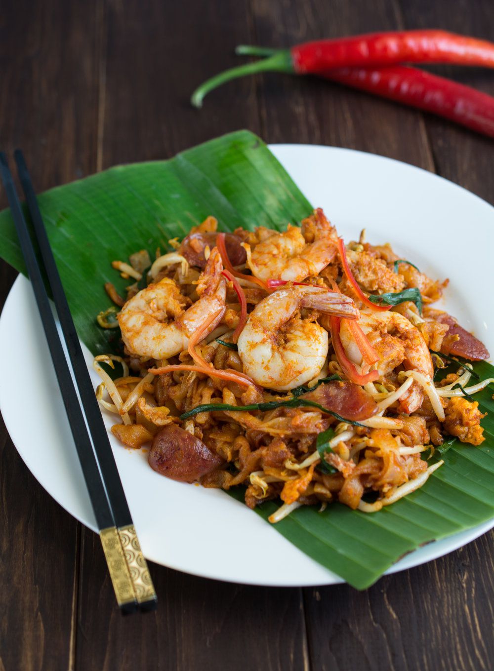 Mengenal Char Kway Teow: Hidangan Mi Khas Asia Tenggara