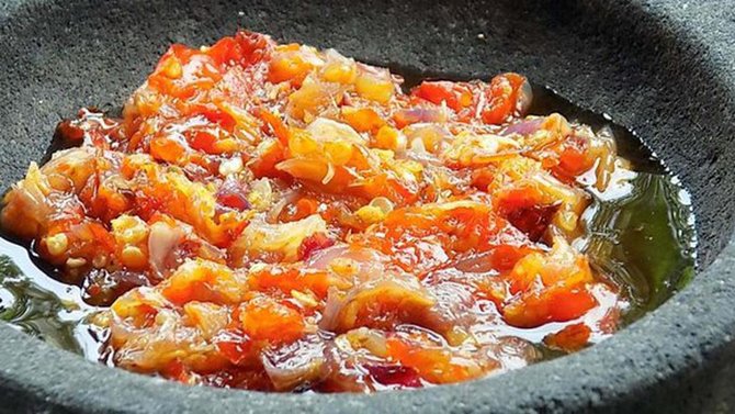 Mengenal Sambal Bawang Goreng: Rasa Gurih dan Aromatik yang Lezat