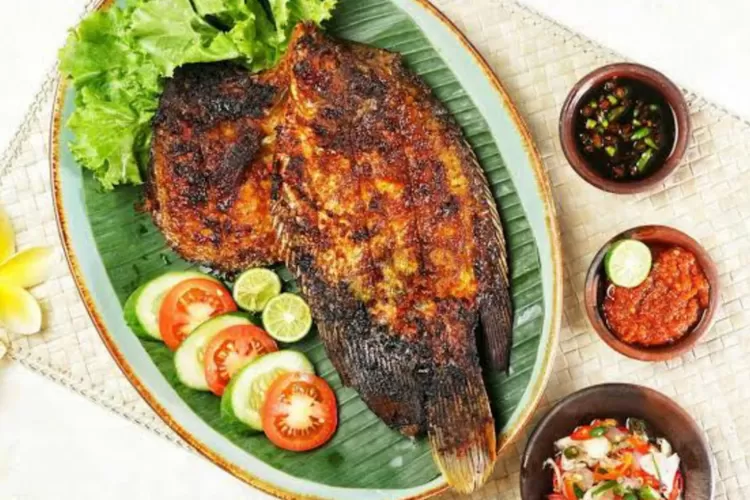 Nikmatnya Ikan Bakar Mas Sambal Kecap, Lezat dan Menggoda Selera
