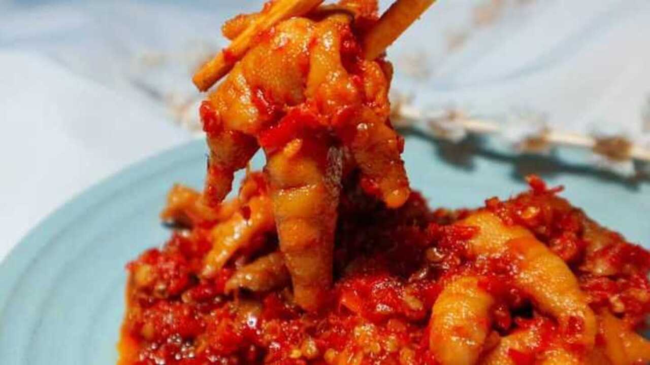 Makanan Ceker Mercon Tanpa Tulang: Sensasi Pedas dan Lezat