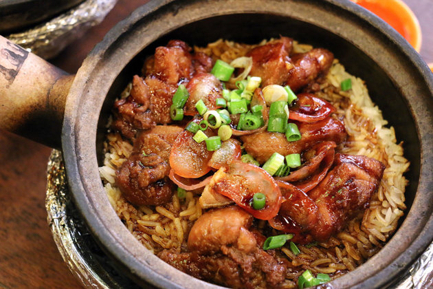 Makanan Claypot Chicken Rice: Lezat dan Tradisional Indonesia