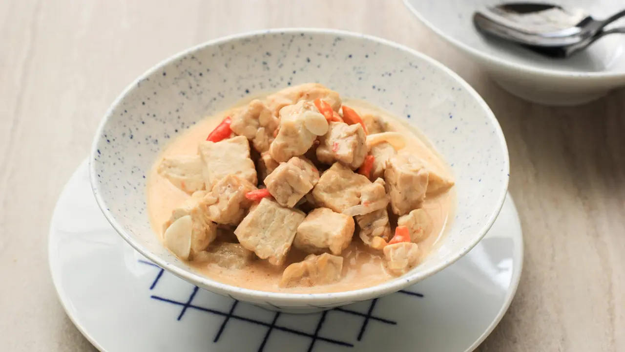 Makanan Tahu Kuah Santan: Lezat dan Segar untuk Selera Anda