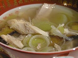 Mengenal Cock-a-Leekie Soup: Sup Tradisional Skotlandia yang Lezat