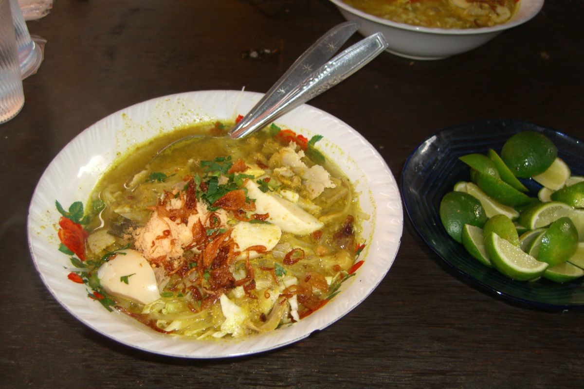 Mengenal Rasa Otentik Soto Ambengan Surabaya yang Menggoda