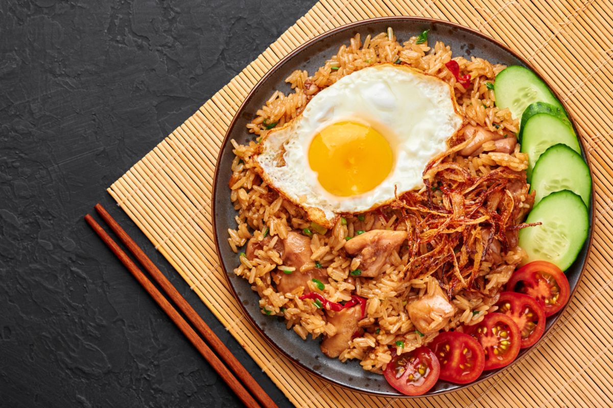 Nikmatnya Nasi Goreng Ayam: Resep dan Tips Penyajian